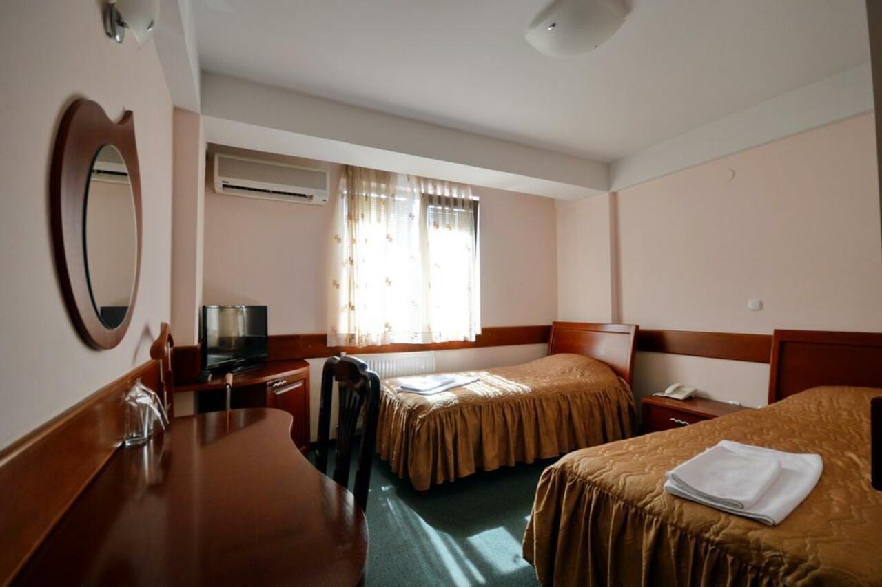 Hotel Cingo Ohrid Extérieur photo